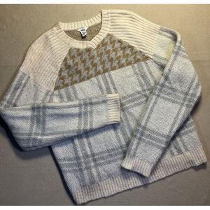 Vintage 90's Woolrich Mohair Wool‎ Sweater Women's Size M Cream Geometric V-neck